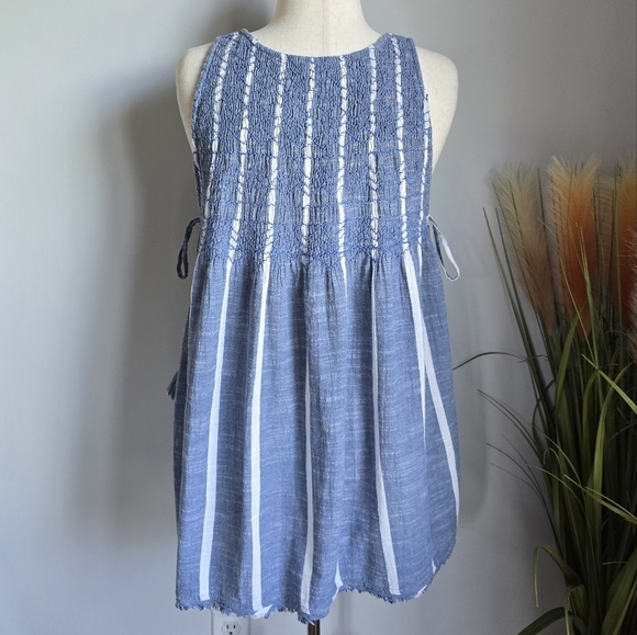Free People, Obi Posey Smocked Chambray Blue Striped Tassel Top Size Medium - Picture 5 of 11